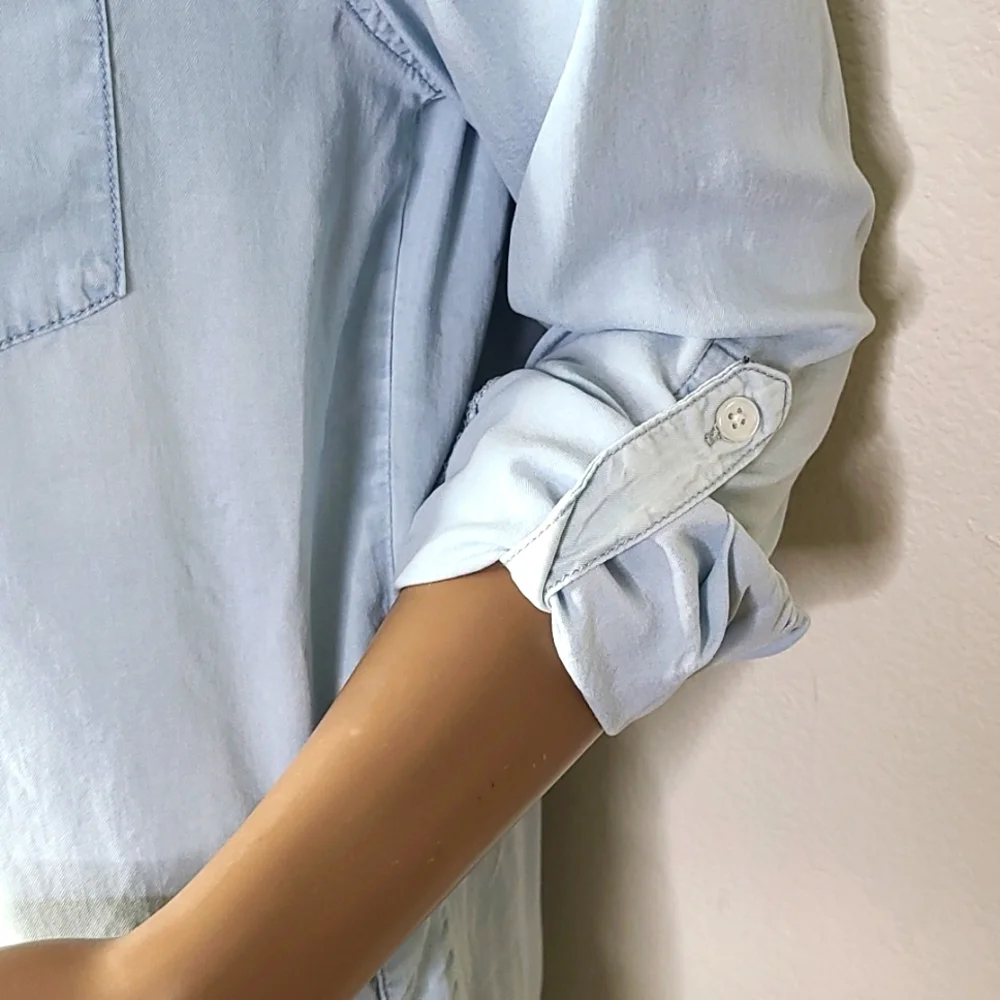 Shirt Dress Chambray Denim Size Small Lightweight Pockets Tab Sleeves Casual - Picture 3 of 6